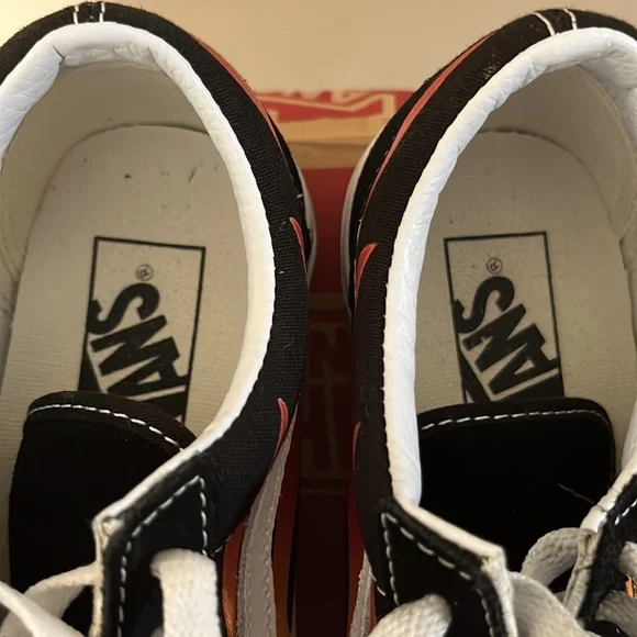 Vans Old Skool - Picture 2 of 5